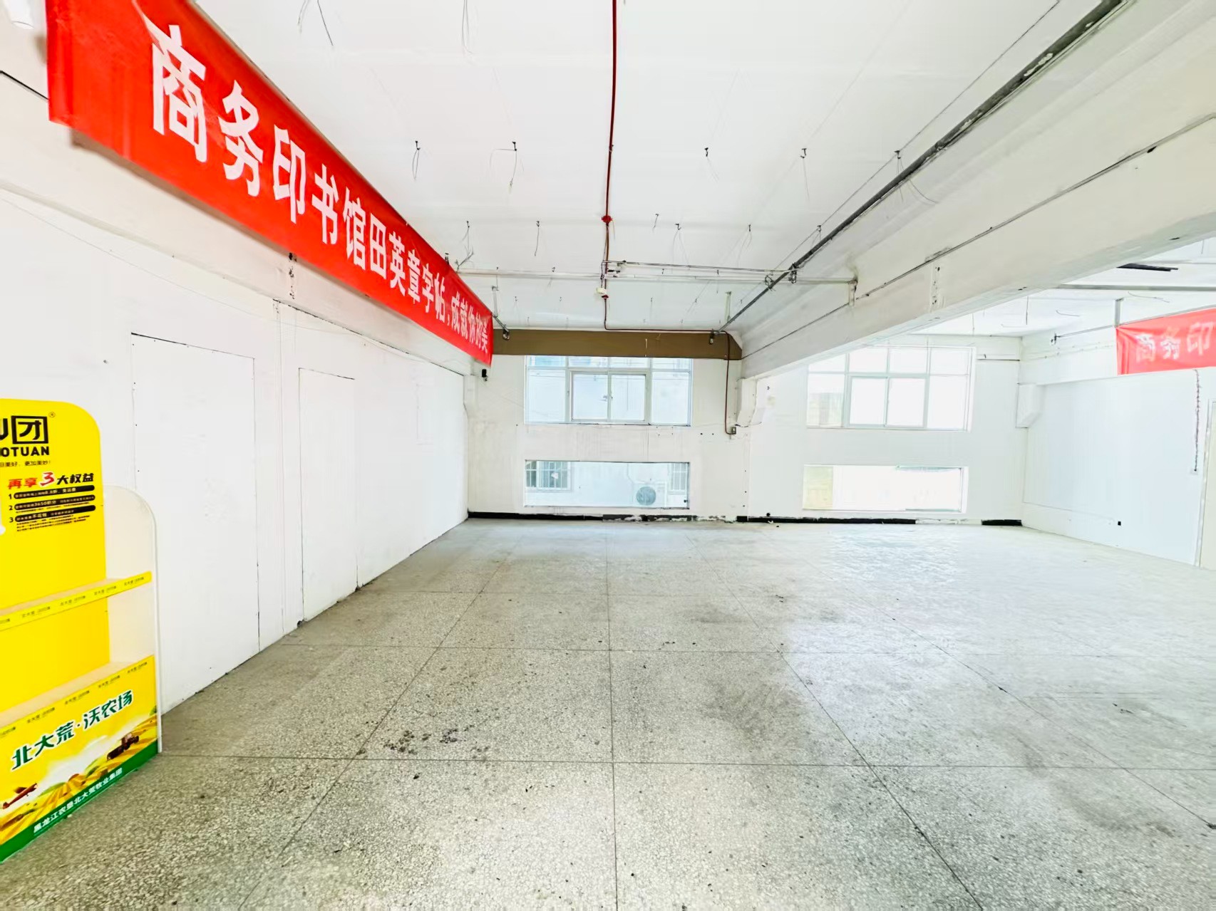 金纱路人工智能（AI）应用企业 ✅ AI大模型应用及智能办公项目 ✅ 软件开发、数字技术企业 ✅ 电商直播、新媒体运营团队 ✅ 智能营销、智慧零售项目